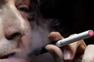 Sigara bebeğin DNA'sını bozuyor