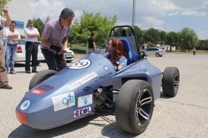 T&uuml;rk malı Formula aracı basına tanıtıldı