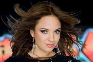 Ayşe &Ouml;zyılmazel sosyal medyada olay oldu