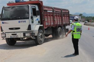 Yolların kralına polisten yazı cezası