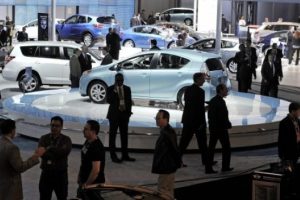 Otomotiv pazarı daraldı