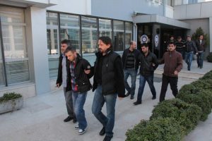 Annesini ka&ccedil;ıran &ccedil;ocuğa 7 yıl hapis