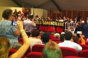 Galatasaray &Uuml;niversitesi'nde isyan