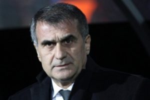 Şenol G&uuml;neş'ten taraftara uyarı
