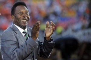 Pele, Casillas'ı işaret etti!