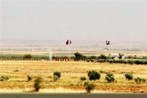 Sınıra bomba yağıyor