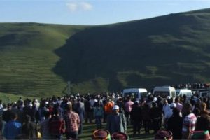 Atat&uuml;rk sil&uuml;eti alkışlarla izlendi