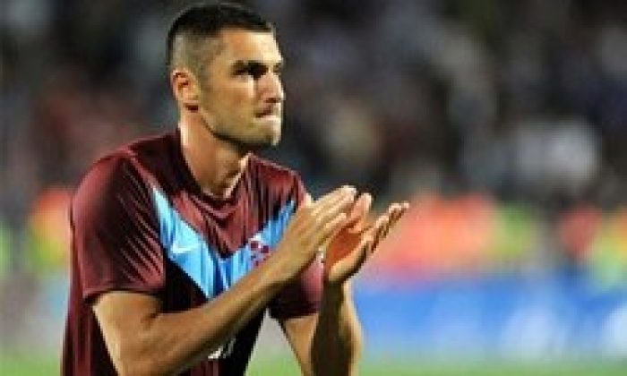 Burak Yılmaz KAP'a bildirildi