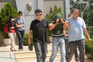 Paravan şirket kurup piyasayı dolandırdılar
