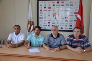 Balıkesir'li Koray İneg&ouml;lspor'da