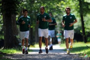 Bursaspor'da tempo d&uuml;şm&uuml;yor