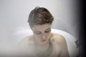 Banyo yapan kız porno