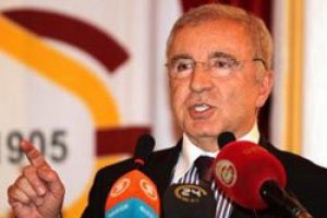 Aysal: Aziz Bey'in kendine gelmesini bekleyelim