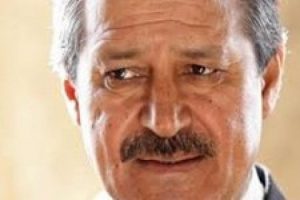 Esad'a b&uuml;y&uuml;kel&ccedil;i şoku!