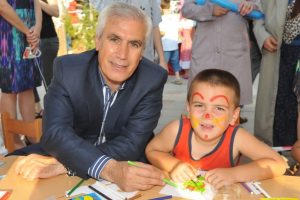 Nil&uuml;fer'de k&uuml;t&uuml;phaneler şenlendi