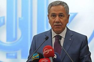 H&uuml;k&uuml;met 'o iddianın' arkasında