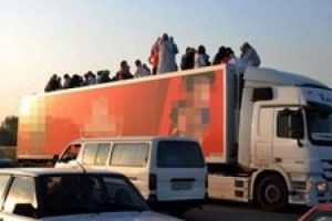 D&uuml;zce'de trafik kazası: 3 &ouml;l&uuml;, 1 yaralı