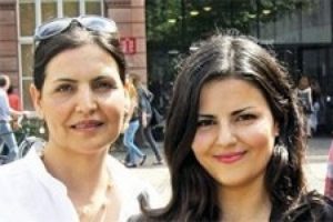 'Okuyamazsın' dediler &uuml;&ccedil; fak&uuml;lte bitirdi