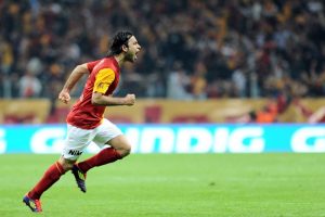 Sel&ccedil;uk İnan'dan gen&ccedil;lere tavsiyeler