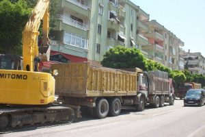 BUSKİ'den G&uuml;zelyalı'ya yağmur suyu gideri