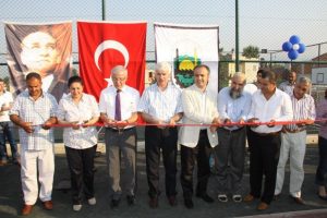 Huzur Mahallesi'ne semt sahası ve park
