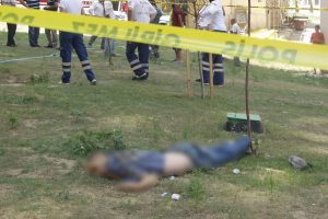 17'nci kattan &ouml;l&uuml;me atladı