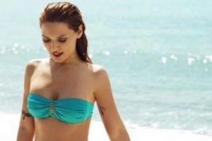 Demet Akalın Twitter'dan verdi veriştirdi
