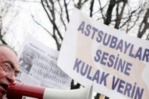 Emekli subay ve astsubaylar i&ccedil;in zam teklifi