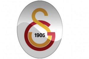 Engin Ats&uuml;r imzayı attı