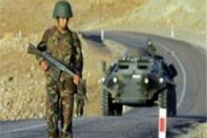Diyarbakır'da hain saldırı: 3 asker yaralı
