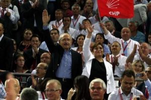 Kılı&ccedil;daroğlu yeniden se&ccedil;ildi