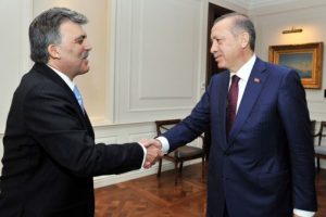 G&uuml;l-Erdoğan g&ouml;r&uuml;şmesi ertelendi