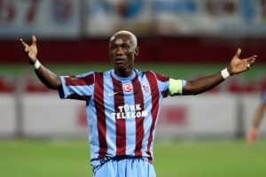Şener futbolu inşaat sanıyor