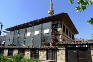 Makedonya'daki Alaca Camii T&uuml;rkiye'den destek bekliyor