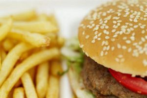 &Uuml;nl&uuml; fast-food devinde skandal!