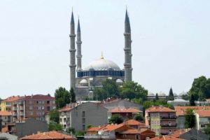 Ramazanı asırlık camilerle karşılayacağız
