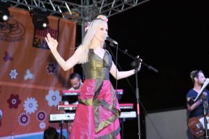 Nil&uuml;fer'de G&ouml;k&ccedil;e konseri