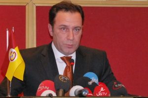 Adnan &Ouml;zt&uuml;rk'ten Yıldırım'a 'Tarla'lı cevap