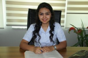 İftarda hızlı ve aşırı yemek yemeyin