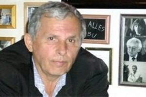 &Uuml;nl&uuml; şairin cesedi bulundu