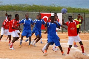 Somali'de ''her şeye rağmen futbol''