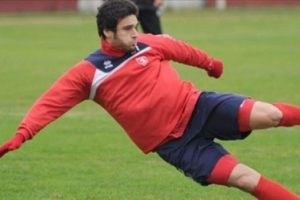 Orhan Taşdelen Karşıyaka'da
