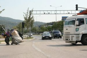47 derecede oru&ccedil;la b&ouml;yle m&uuml;cadele ediyor