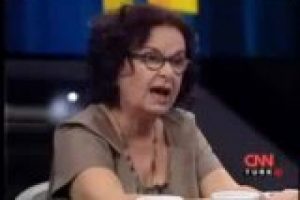 B&uuml;şra Ersanlı ilk kez canlı yayına &ccedil;ıktı