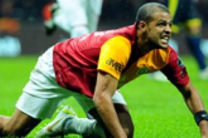 Melo olmadı, rota Mbia ve Gargano!
