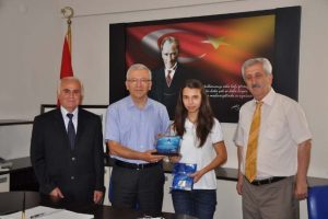 İneg&ouml;l'de SBS ve LYS şampiyonlarına &ouml;d&uuml;l