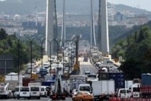 FSM'de k&ouml;pr&uuml; &ccedil;ilesi 2,5 saat