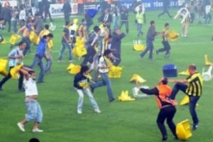 Olaylı derbinin duruşması bug&uuml;n