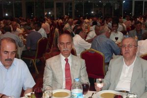 İhtiya&ccedil; sahibi 200 aileye erzak yardımı