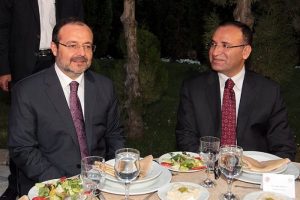 Umarım &ouml;z&uuml;r dilemezler